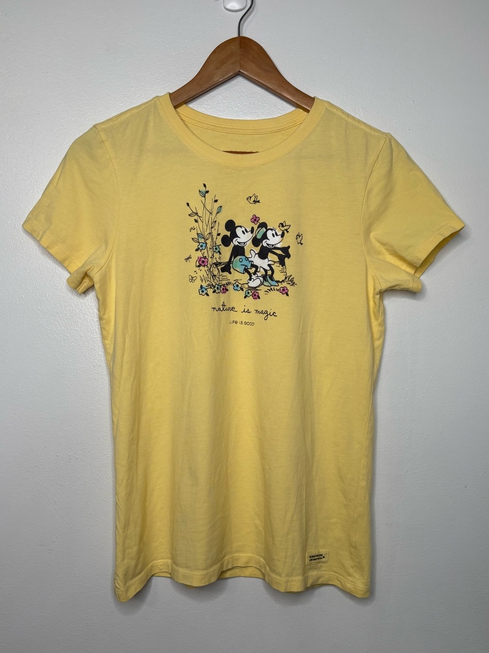 Life is Good Crusher T-Shirt Womens Medium Yellow Short Sleeve Nature is Magic